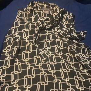 XL black and cream geometric design top